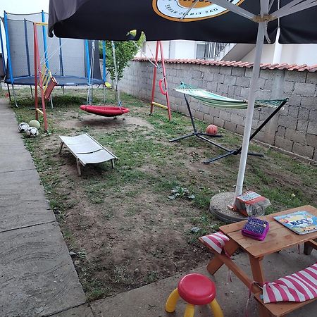 Apartman Anastasija Surcin Екстер'єр фото