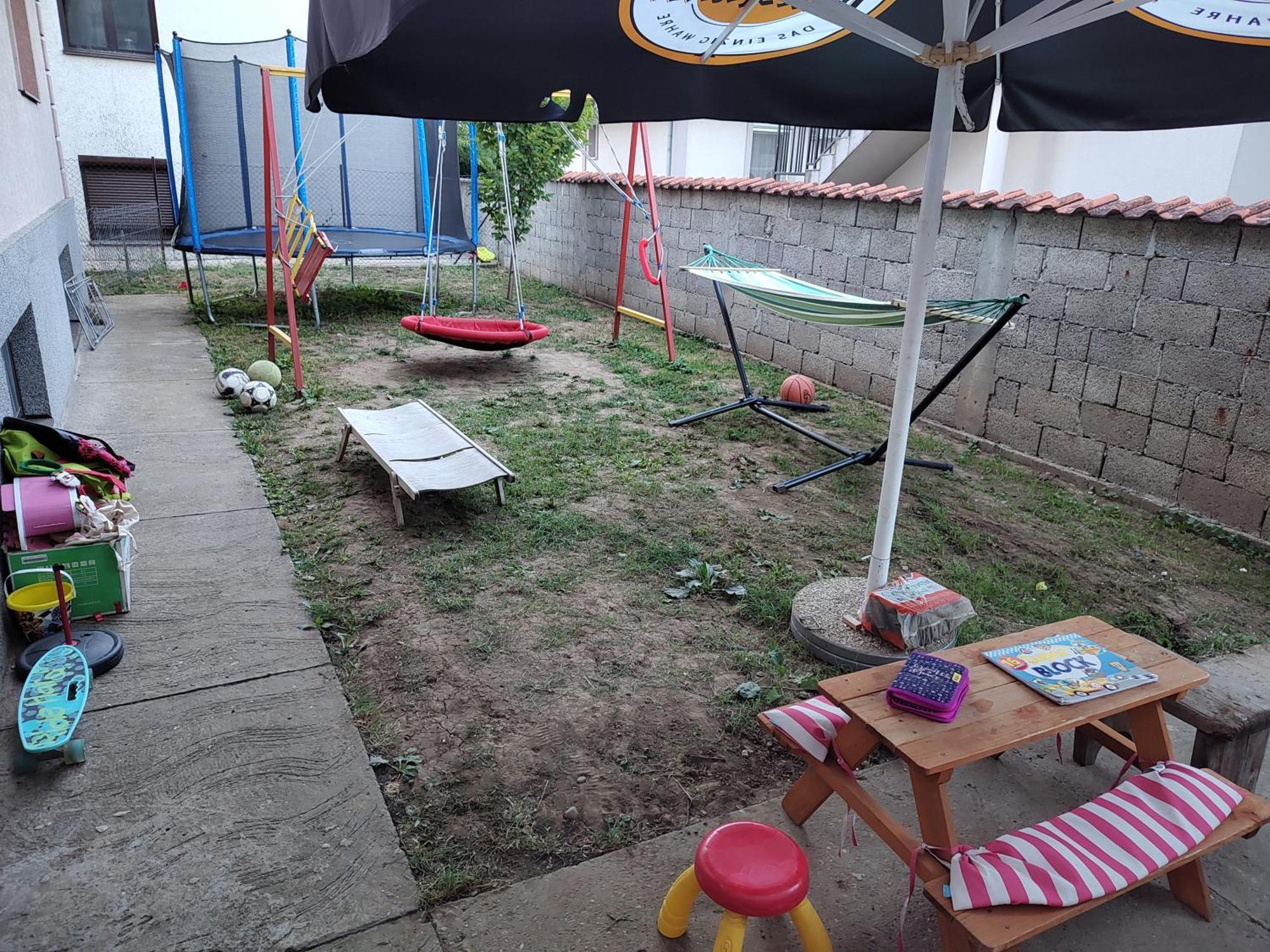 Apartman Anastasija Surcin Екстер'єр фото