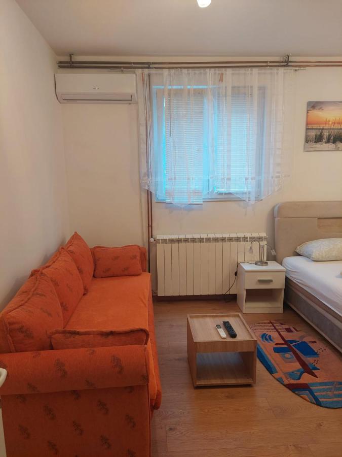 Apartman Anastasija Surcin Екстер'єр фото