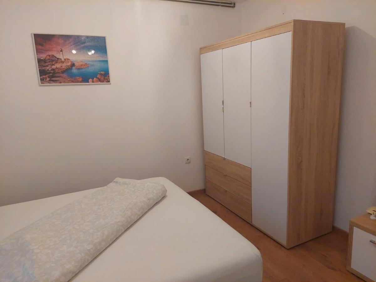 Apartman Anastasija Surcin Екстер'єр фото